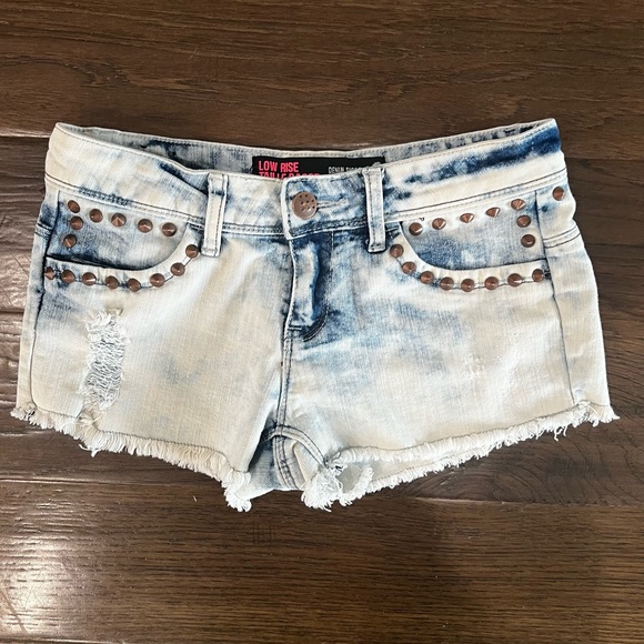 Denim Short Low Rise Shorts - Picture 2 of 8